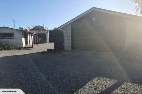 Photo of property in 4 Woodfield Place, Woodend, 7610