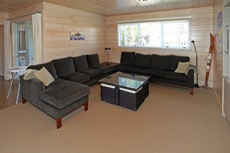 Photo of property in 12 Jacksons Claim, Pauanui, Hikuai, 3579