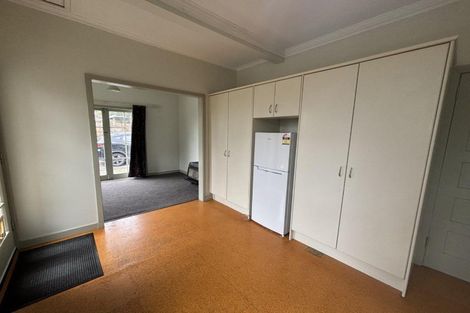 Photo of property in 17 Wallath Road, Westown, New Plymouth, 4310