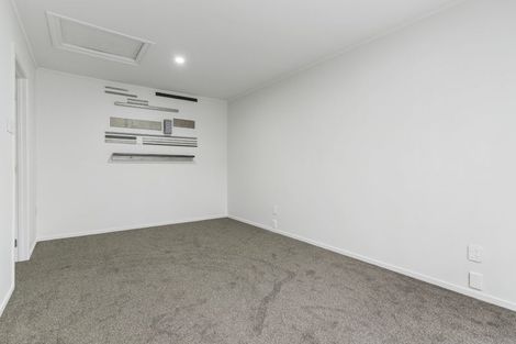 Photo of property in 1/2a Takapu Street, Henderson, Auckland, 0612