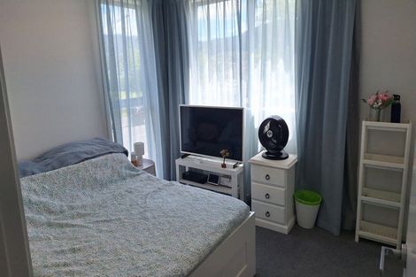 Photo of property in 44a Pine Avenue, Upper Hutt Central, Upper Hutt, 5018