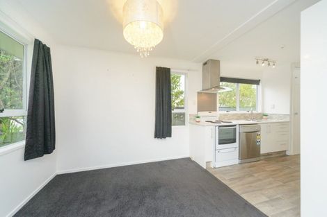 Photo of property in 28 Rhodes Drive, Kelvin Grove, Palmerston North, 4414