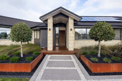 Photo of property in 34 Mike Smith Drive, Cambridge, 3434