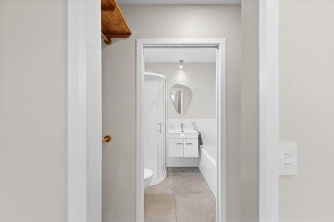 Photo of property in 17 East Street, Terrace End, Palmerston North, 4410