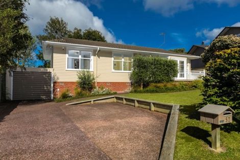 Photo of property in 52 Normanton Street, Glenfield, Auckland, 0629