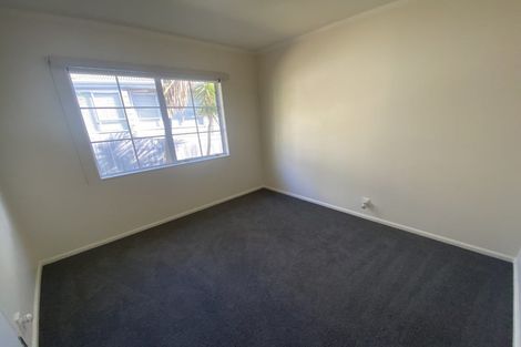 Photo of property in 2/95 Langana Avenue, Browns Bay, Auckland, 0630