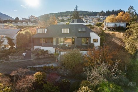 Photo of property in 17 The Terrace, Queenstown, 9300