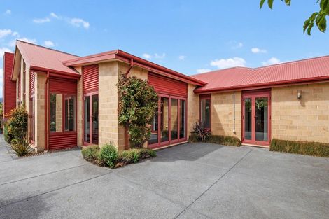 Photo of property in 86 Milns Road, Halswell, Christchurch, 8025