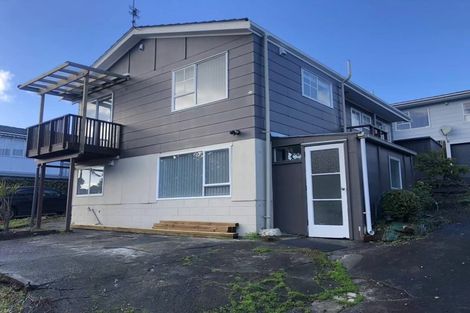 Photo of property in 1/127 Lynn Road, Bayview, Auckland, 0629