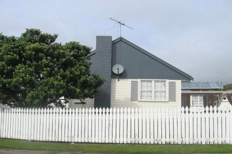 Photo of property in 1 Beaumaris Crescent, Ascot Park, Porirua, 5024