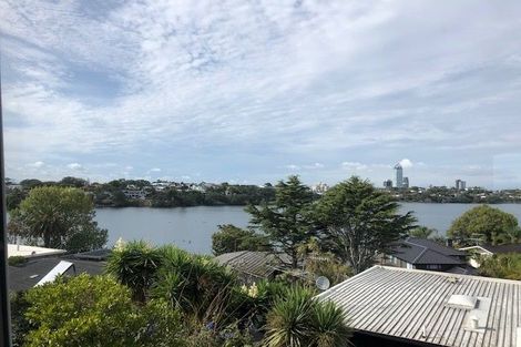 Photo of property in 7/72 Kitchener Road, Milford, Auckland, 0620