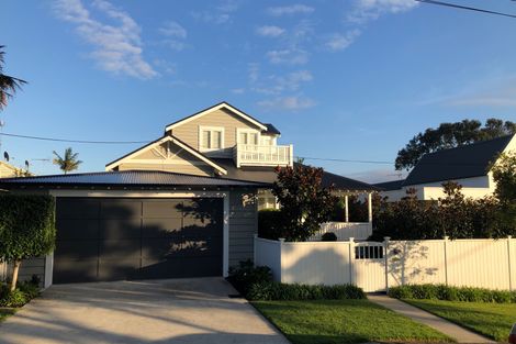 Photo of property in 4 Tiri Road, Milford, Auckland, 0620