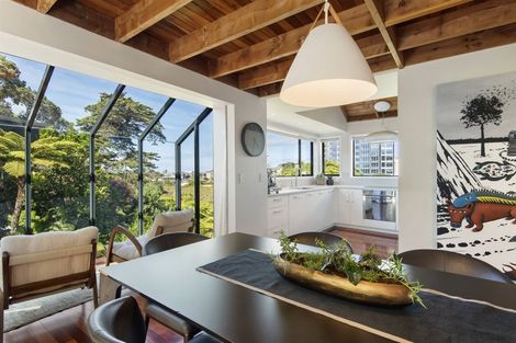 Photo of property in 17b Rangitoto Terrace, Milford, Auckland, 0620