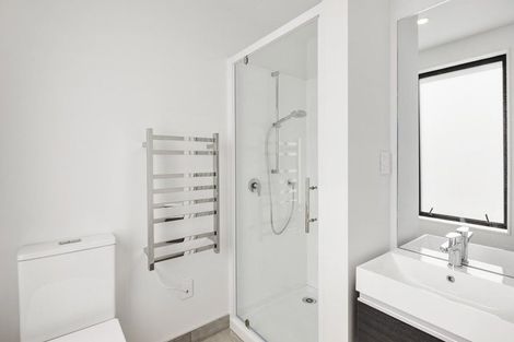 Photo of property in 12/166 Queens Drive, Lyall Bay, Wellington, 6022