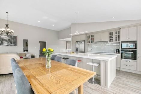 Photo of property in 12 Seaview Crescent, Hatfields Beach, Orewa, 0931