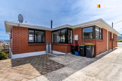 Photo of property in 26 Tomkins Street, Green Island, Dunedin, 9018