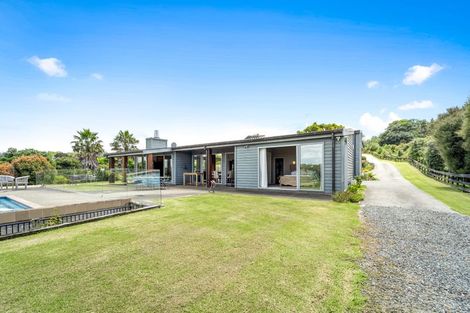 Photo of property in 923 Takatu Road, Tawharanui Peninsula, Warkworth, 0986