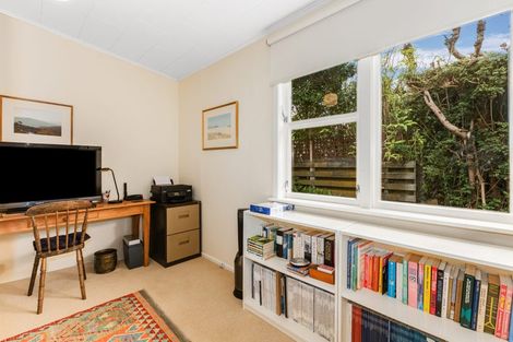 Photo of property in 20 Kohekohe Road, Waikanae, 5036