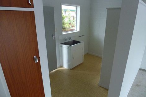 Photo of property in 21 Mudgway Place, Awapuni, Palmerston North, 4412