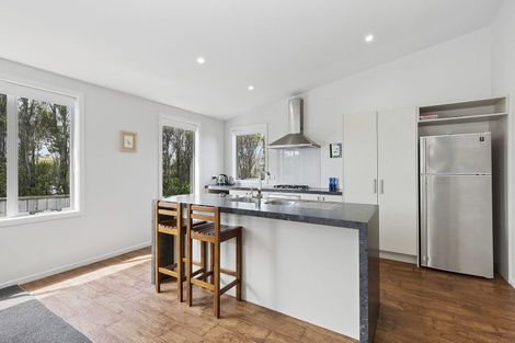 Photo of property in 3 Kaweka Close, Aotea, Porirua, 5024