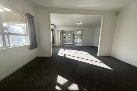 Photo of property in 13 Abel Tasman Avenue, Henderson, Auckland, 0610