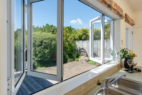 Photo of property in 68 Ocean Road, Paraparaumu Beach, Paraparaumu, 5032