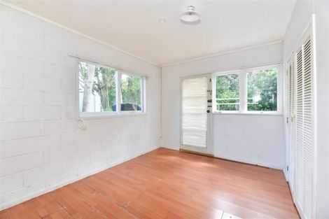 Photo of property in 109 Tiroroa Avenue, Te Atatu South, Auckland, 0610