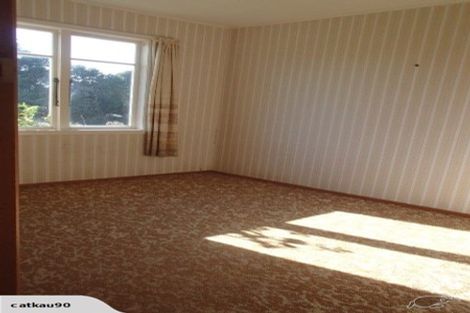 Photo of property in 112 Karaka Street, Castlecliff, Whanganui, 4501