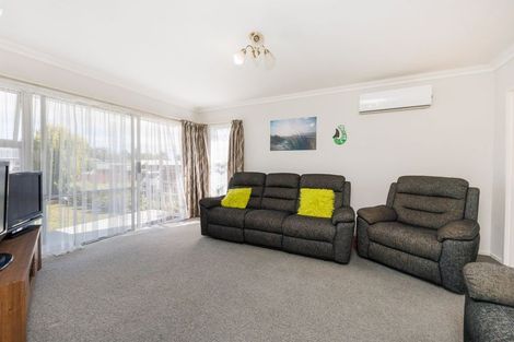 Photo of property in 14 Heather Street, Levin, 5510