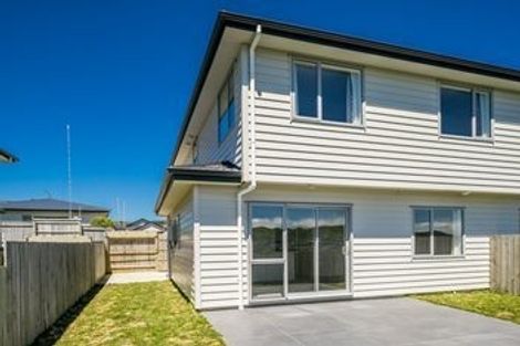 Photo of property in 223 Mark Avenue, Grenada Village, Wellington, 6037