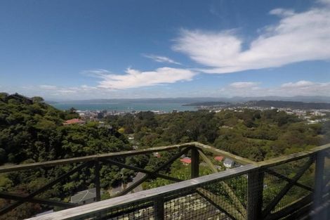 Photo of property in 43 Harbour View Road, Northland, Wellington, 6012