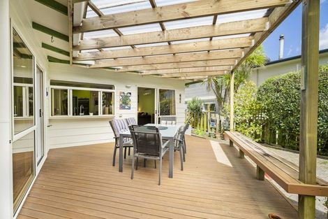 Photo of property in 370 Whangaparaoa Road, Stanmore Bay, Whangaparaoa, 0932