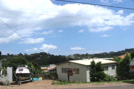 Photo of property in 14 Erua Road, Ostend, Waiheke Island, 1081