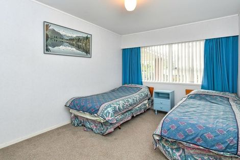 Photo of property in 12 Gibbons Road, Weymouth, Auckland, 2103