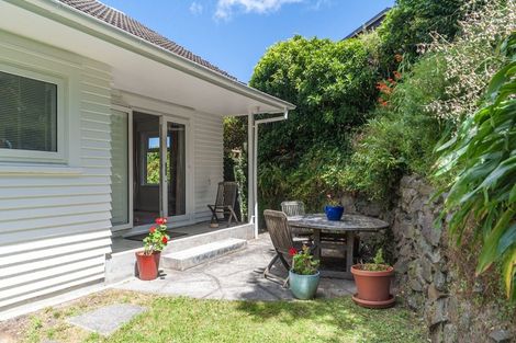Photo of property in 3 Puketiro Avenue, Northland, Wellington, 6012