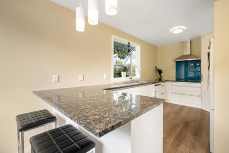 Photo of property in 19 Walton Road, Paraparaumu Beach, Paraparaumu, 5032