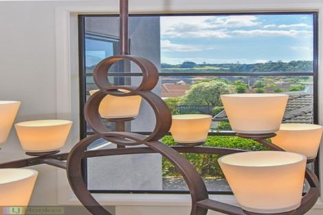 Photo of property in 318 Hill Road, The Gardens, Auckland, 2105