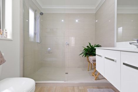 Photo of property in 19 Pounamu Place, Pegasus, 7612