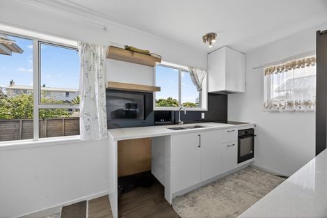 Photo of property in 1/47 Larne Avenue, Pakuranga Heights, Auckland, 2010