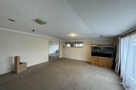 Photo of property in 21 Cowes Street, Avondale, Christchurch, 8061