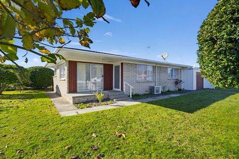 Photo of property in 22 Howden Road, Fairfield, Hamilton, 3214