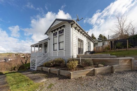 Photo of property in 16 Kiwi Road, Taihape, 4720