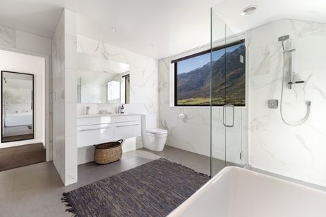 Photo of property in 4 Stockyard Lane, Jacks Point, Queenstown, 9371