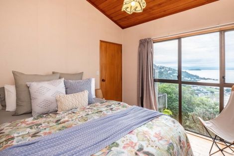 Photo of property in 3a Newport Terrace, Seatoun, Wellington, 6022