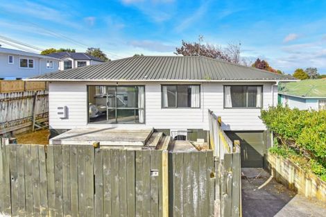 Photo of property in 3a Kohiwi Road, Manurewa, Auckland, 2102