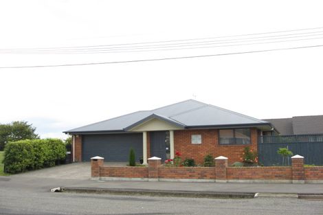 Photo of property in 6 Gould Crescent, Woolston, Christchurch, 8023