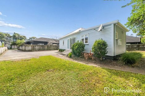 Photo of property in 1-2/6a Pohutukawa Street, Woburn, Lower Hutt, 5010