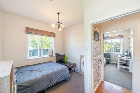Photo of property in 12 Freyberg Street, Waterloo, Lower Hutt, 5011