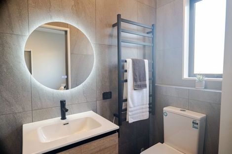 Photo of property in 4 Rongomai Street, Helensville, 0800