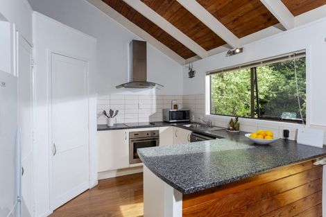 Photo of property in 3/72 Lake Road, Northcote, Auckland, 0627